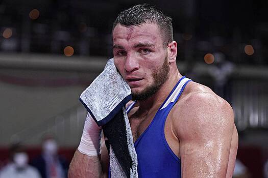 Дисквалифицированный за допинг российский боксер вышел на ринг и проиграл