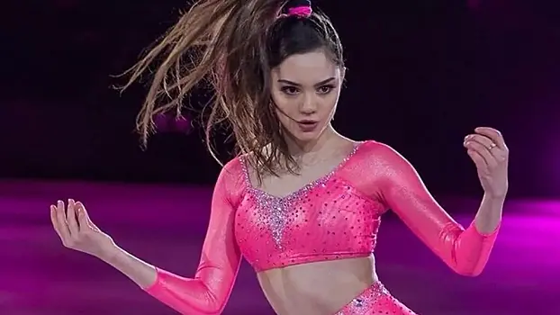 Медведева объяснила разницу между своими шоу и спектаклями Загитовой