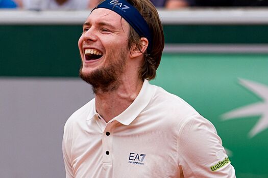 «Он всё равно кидает понты, но не так много». Турсунов — о прогрессе Бублика