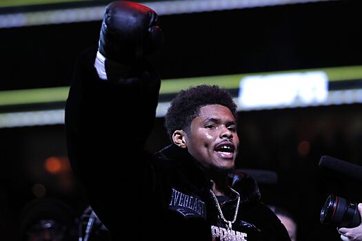 Непобежденный чемпион Шакур Стивенсон назвал трех лучших боксеров мира