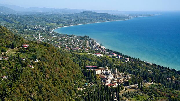 Абхазия стала привлекательнее Турции для российских туристов