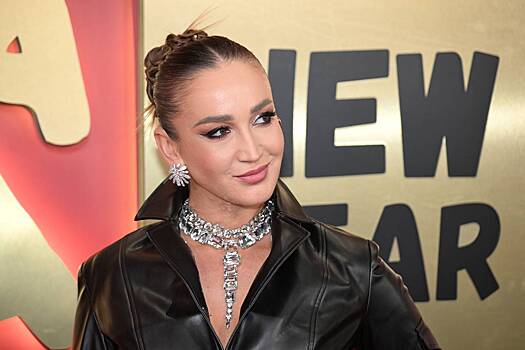 Бузова отменила концерт после письма из МВД