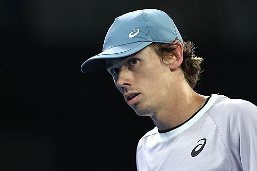 Де Минор обыграл Меншика в матче Кубка Лэйвера