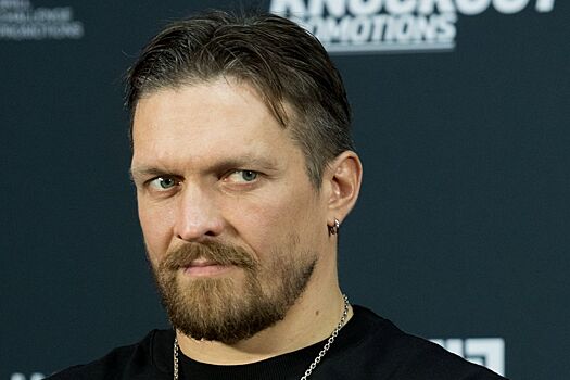 Усик прокомментировал смерть Рикки Хаттона