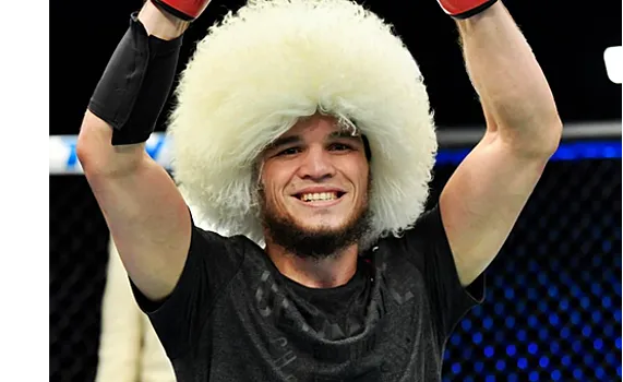 Нурмагомедов о бое с американцем Баутистой: выиграю и подеремся с Двалишвили