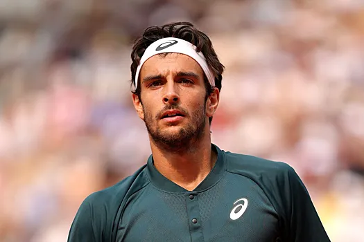 Лоренцо Музетти обыграл Корентена Муте и вышел в полуфинал турнира ATP-500 в Вене