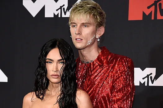 Стало известно, кто заставил Machine Gun Kelly взяться за воспитание дочери от Меган Фокс