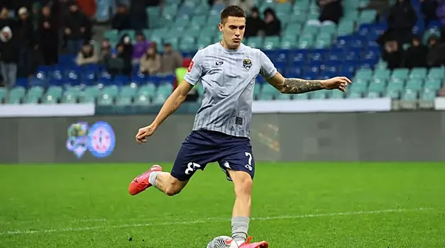 Форварда Писарского отстранили от футбола еще на четыре месяца