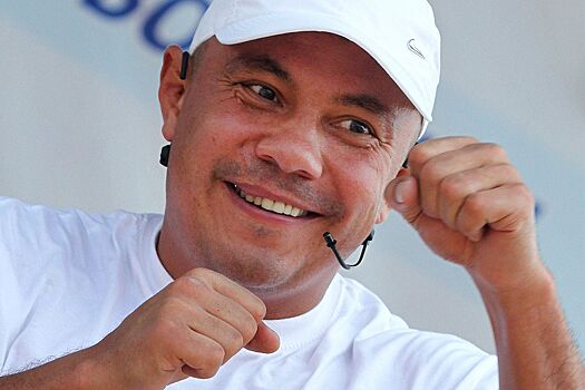 Фото: Костя Цзю встретился со Стивеном Сигалом