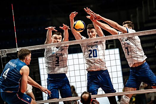 Помощник президента РФ: международная федерация готова вернуть сборные России по волейболу