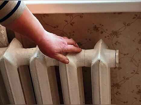 Целый подъезд в доме остался без отопления — сезон начался 17 сентября