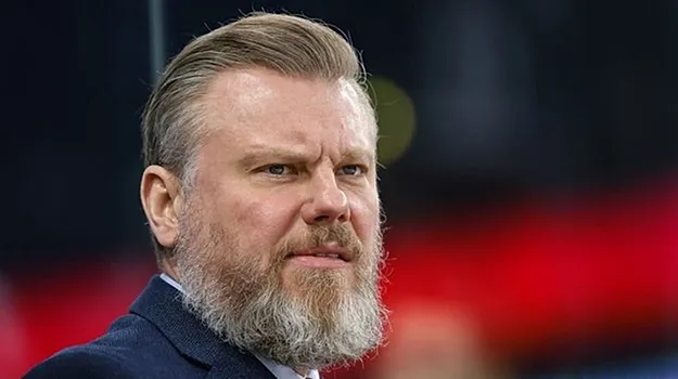 «Локомотив» расторг контракт с Рябыкиным. Тренер входил в тренерский штаб Хартли