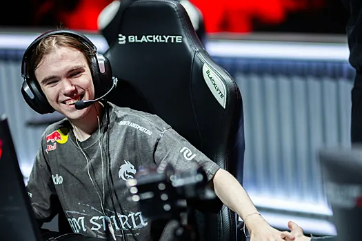 Valve за спиной у donk поменяла стикер перед мэйджором по CS 2