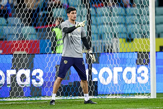 Тренер «Акрона» Тедеев высказался о вызове в сборную России вратаря клуба Гудиева