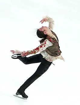 Петр Гуменник покорил "пятиквадку" на Гран-при в Омске