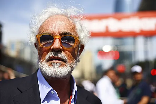 Фото: Флавио Бриаторе встретился с Дэвидом Бекхэмом на Гран-при Формулы-1