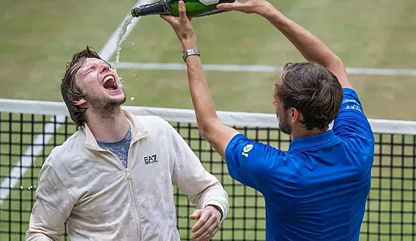 Александр Бублик: «Верю, что Медведев вернется в топ-5-топ-10 в следующем году»