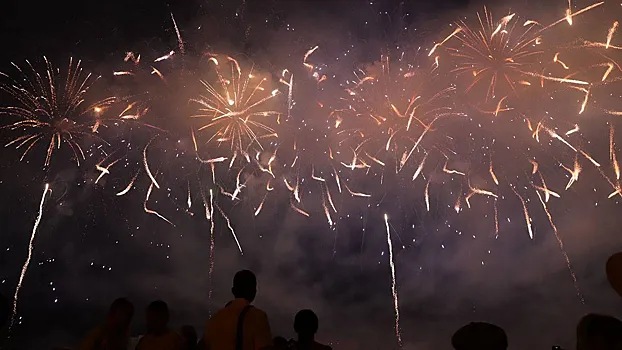 День художника и День фейерверков: какие праздники отмечают в России и в мире 8 декабря