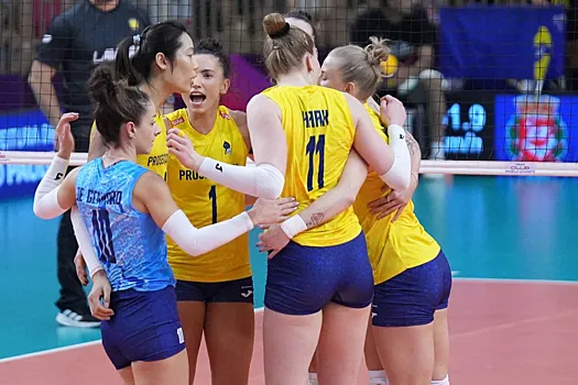 Начало прямой видеотрансляции полуфинала клубного ЧМ по волейболу «Чонельяно» — «Озаску»