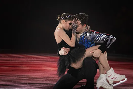 Косторная и Куница собираются выступить на турнире шоу-программ «Русский вызов»