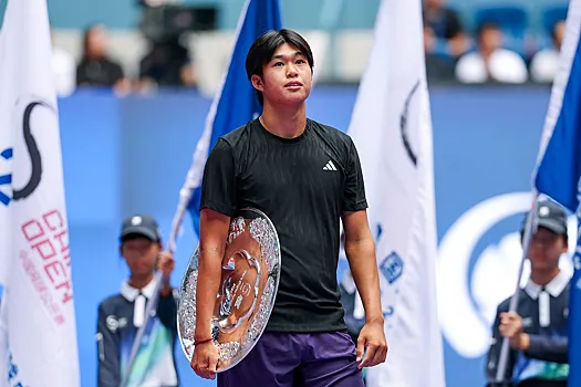 Лёнер Тьен: семья, цели, трофеи, турниры, рейтинг, матчи с Медведевым, выступление на Next Gen ATP Finals 2025