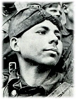 Слобожанину, водрузившему флаг над рейхстагом в 1945 году, хотят присвоить звание Героя России